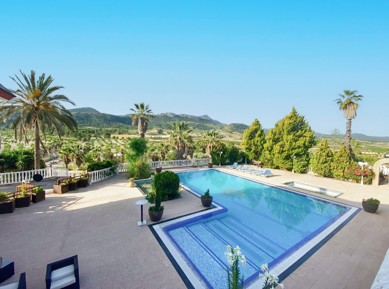 Country Estate in Jumilla (Ref: DOSI-2786)