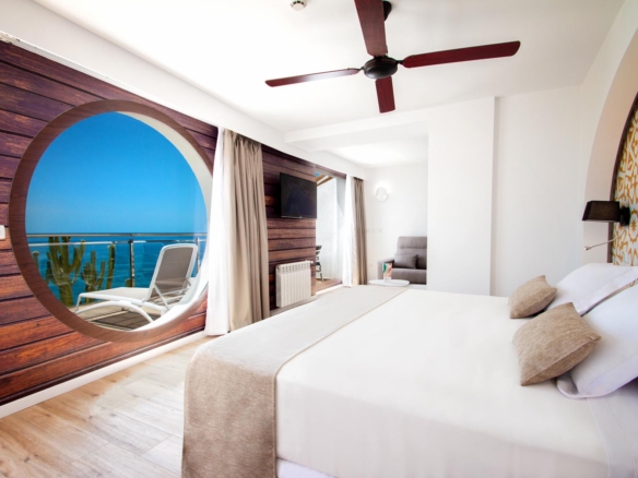 Hotel in Villajoyosa (Ref: DOSI-707)