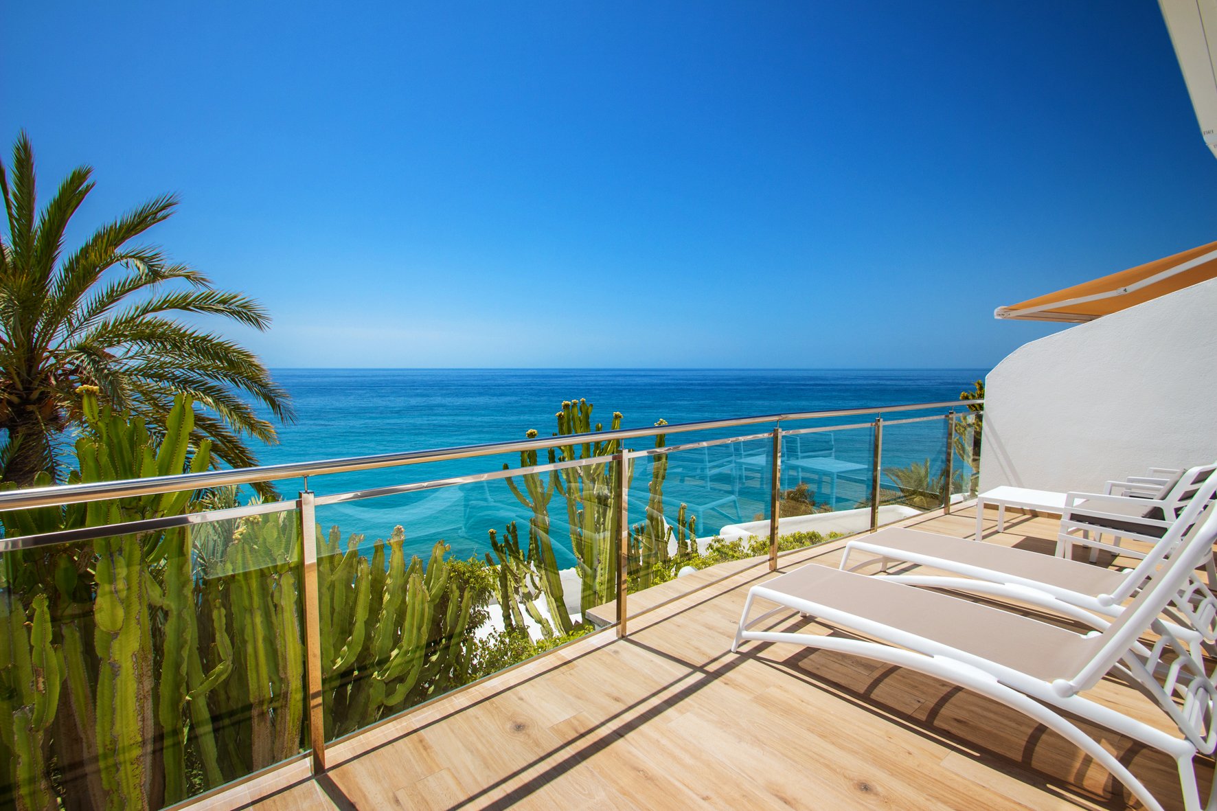 Hotel in Villajoyosa (Ref: DOSI-707)