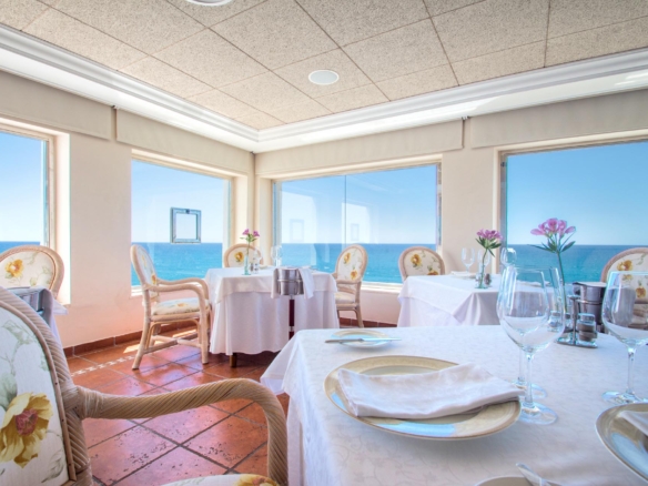 Hotel in Villajoyosa (Ref: DOSI-707)