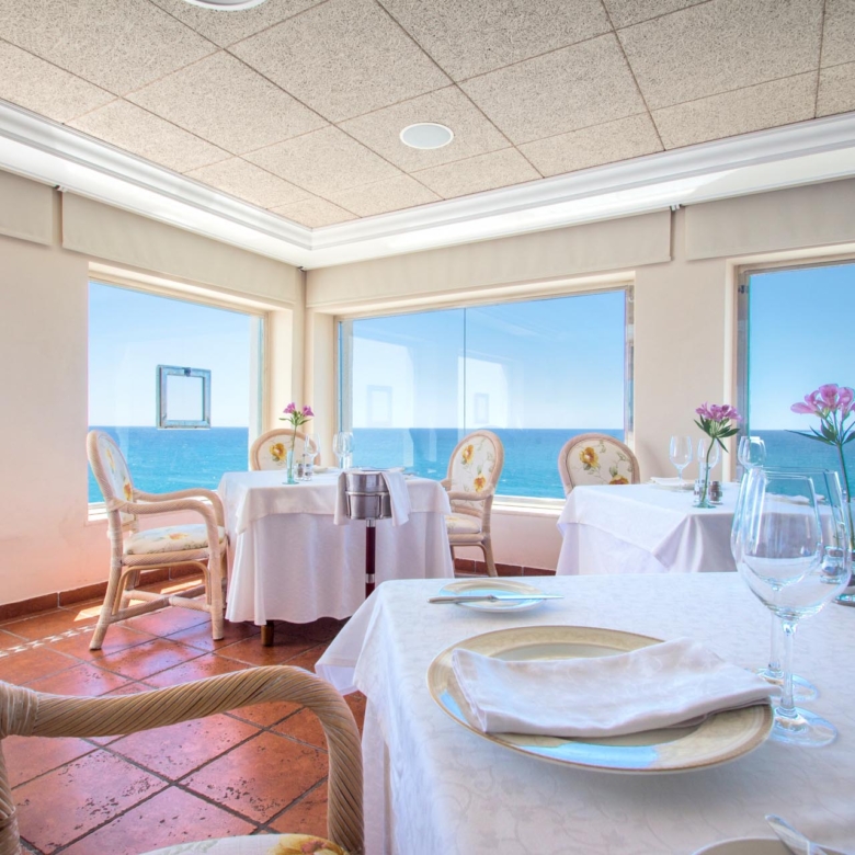 Hotel in Villajoyosa (Ref: DOSI-707)