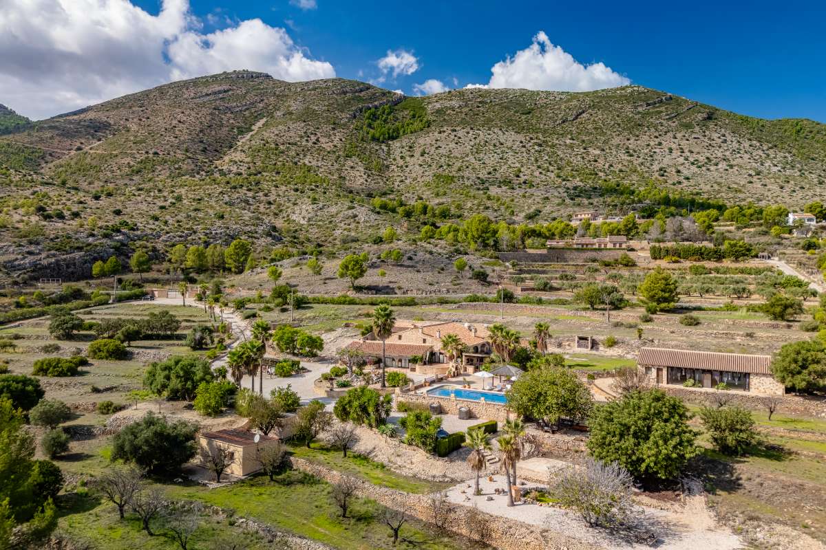 Country Estate in Benissa (Ref: DOSI-3460)