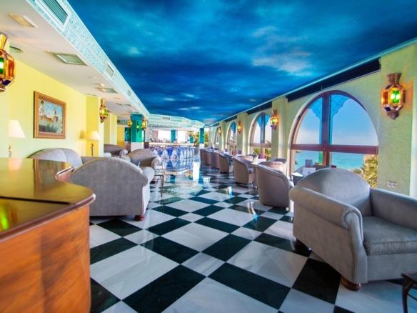 Hotel in Villajoyosa (Ref: DOSI-707)