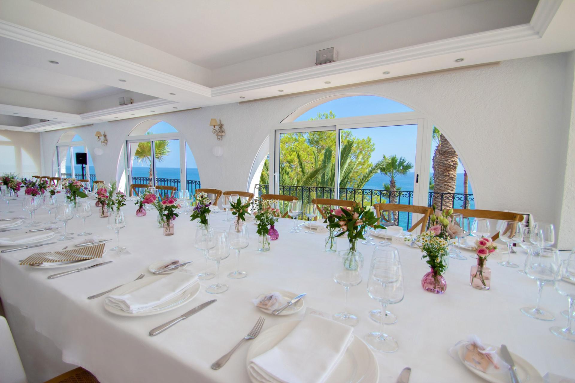 Hotel in Villajoyosa (Ref: DOSI-707)