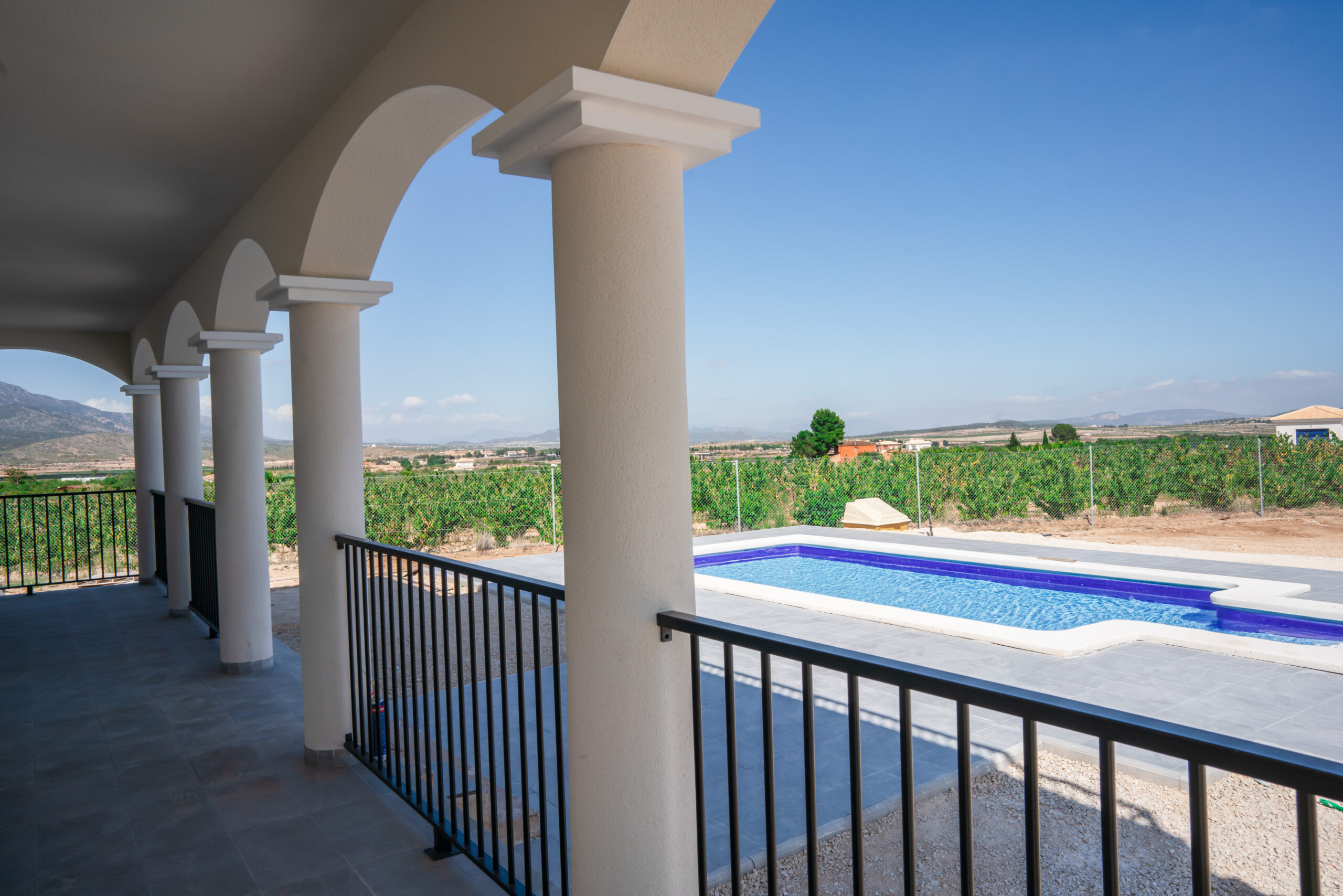Country House in Pinoso (Ref: DOSI-600)