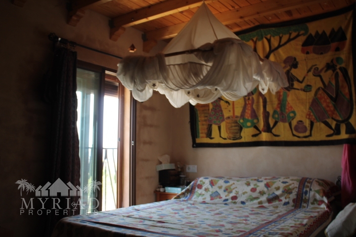 Country House in Pinoso (Ref: MP6034)