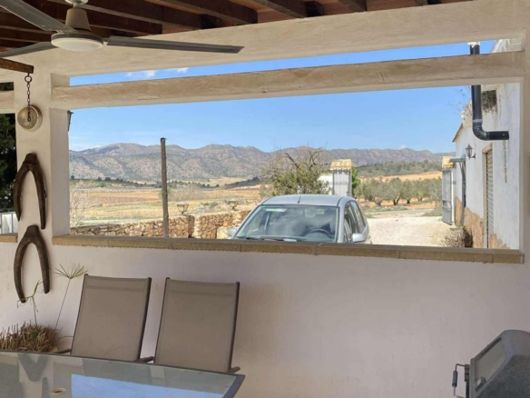Chalet in Yecla (Ref: MP6311)