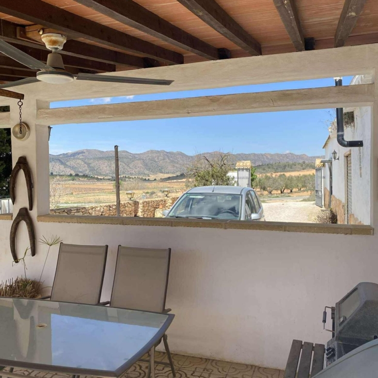 Chalet in Yecla (Ref: MP6311)
