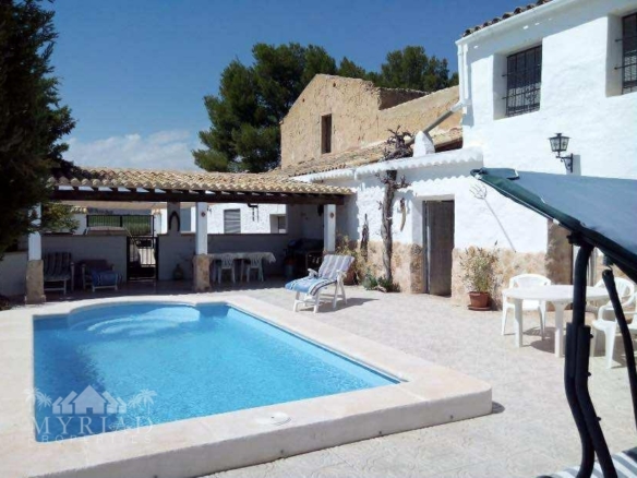 Chalet in Yecla (Ref: MP6311)