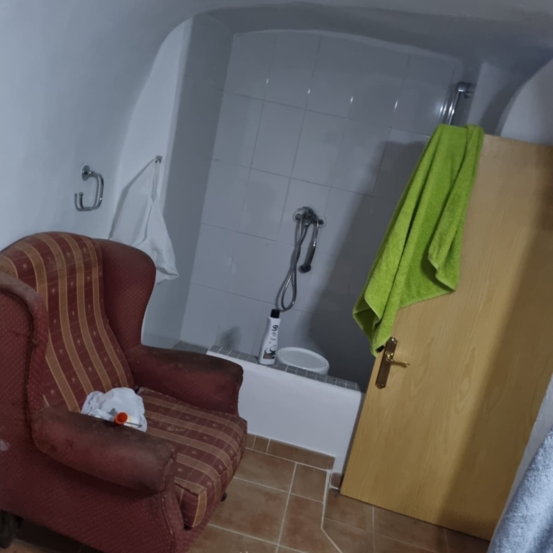 Cave House in Torre del Rico (Ref: MP6456)
