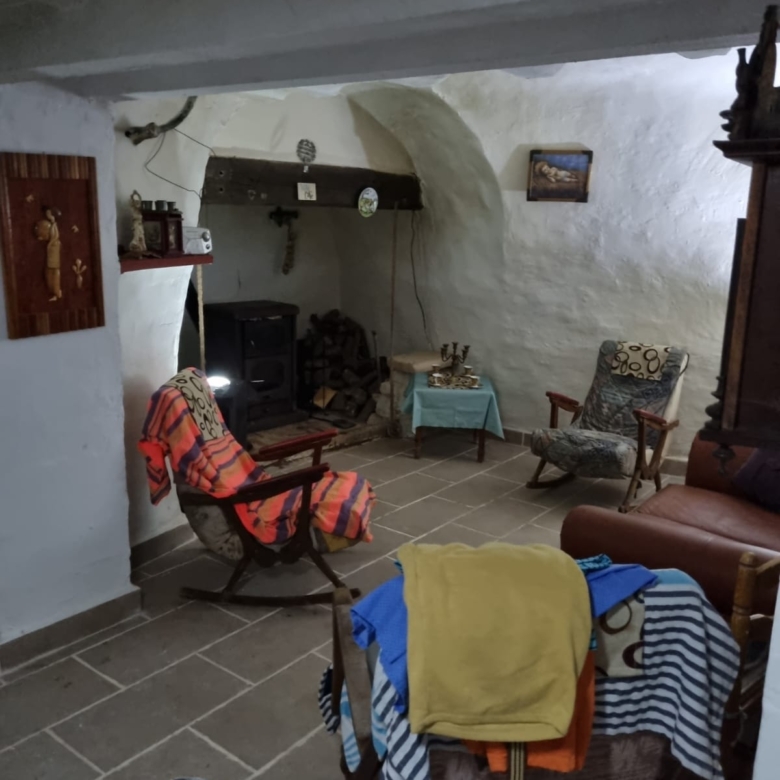 Cave House in Torre del Rico (Ref: MP6456)