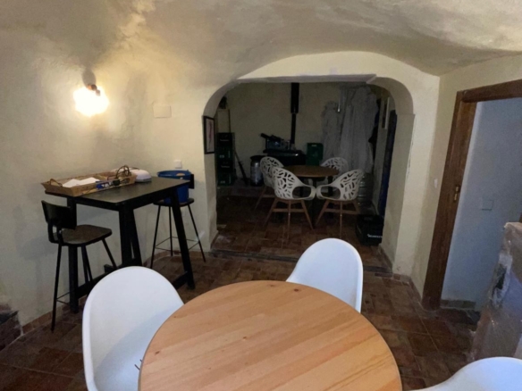 Commercial in Pinoso (Ref: MP6467)