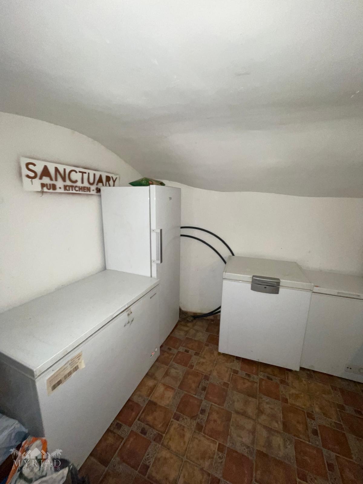 Commercial in Pinoso (Ref: MP6467)