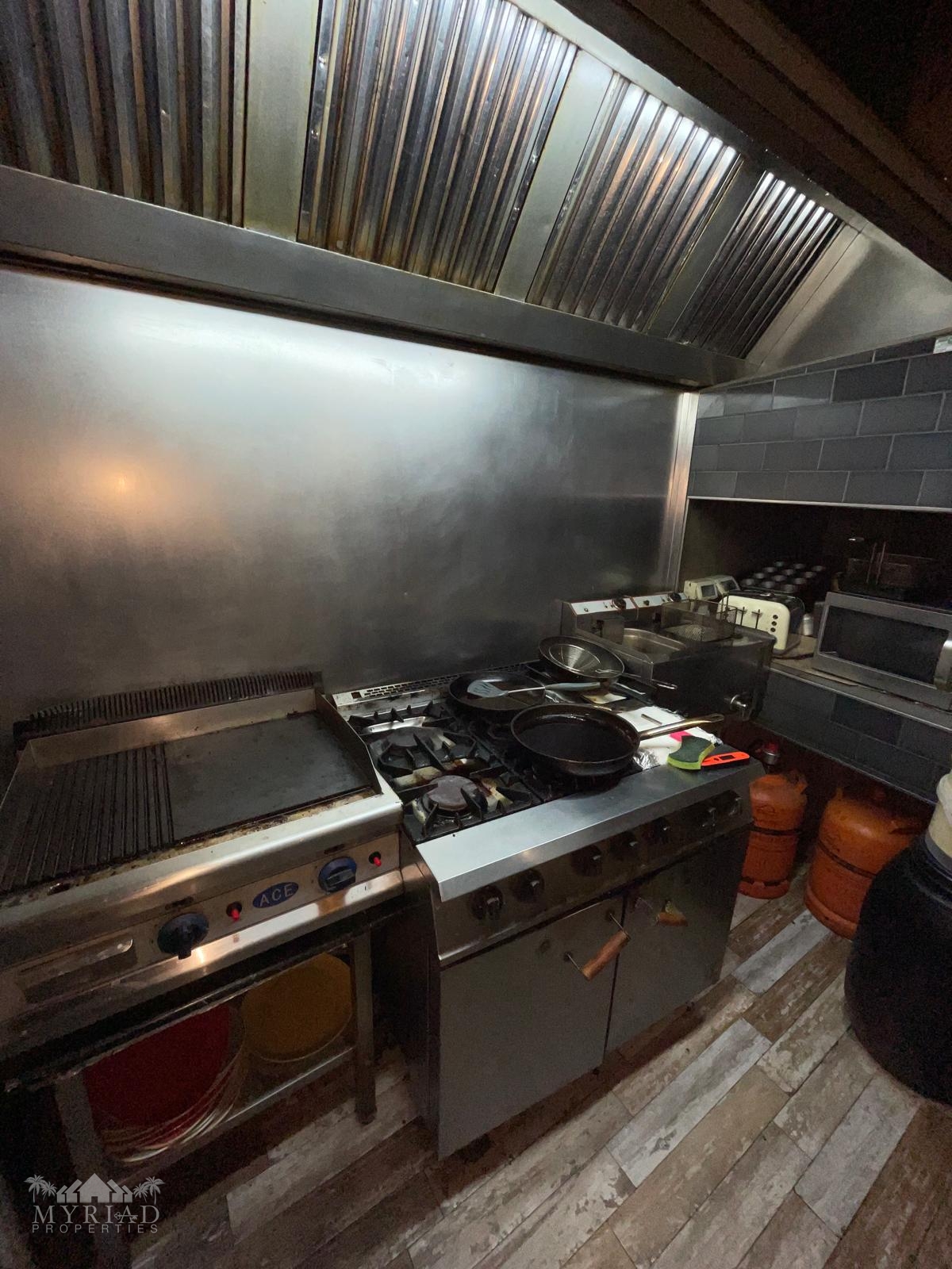 Commercial in Pinoso (Ref: MP6467)