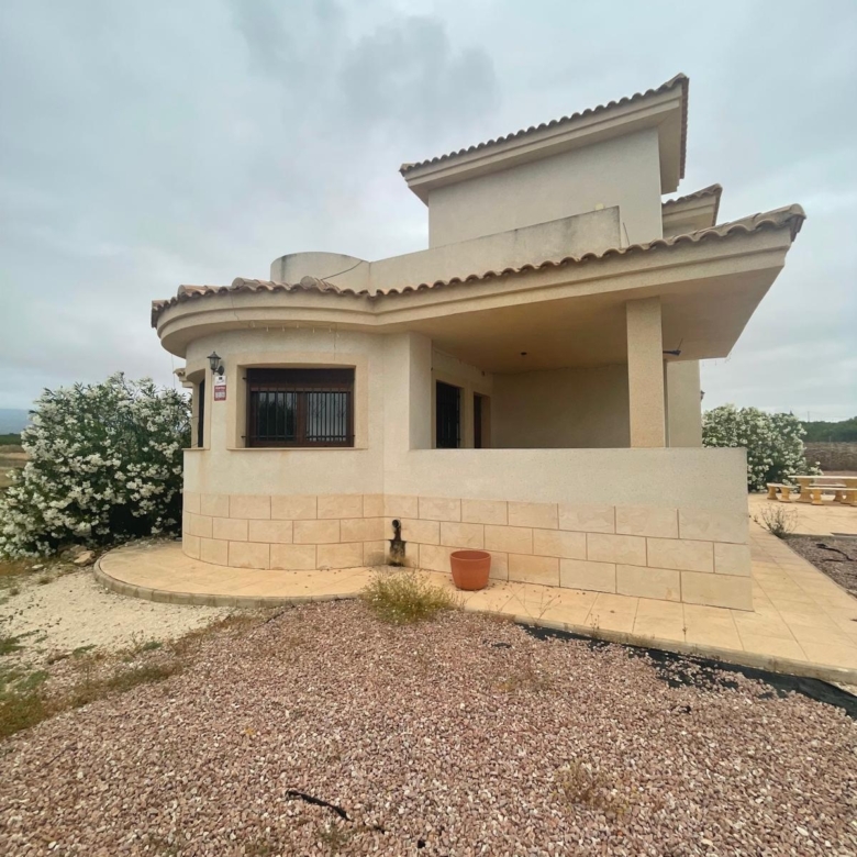 Villa in Pinoso (Ref: MP6610)