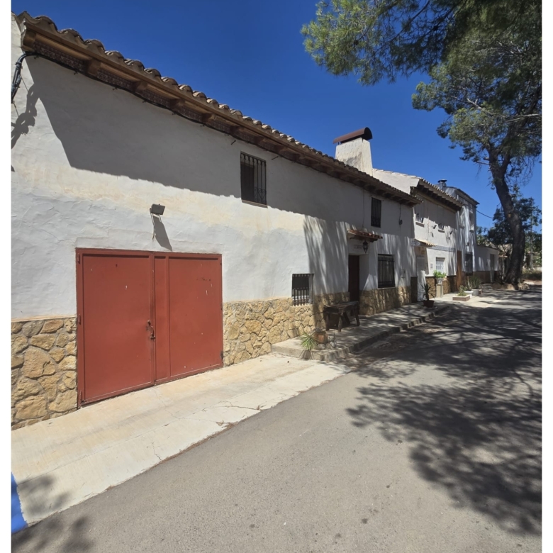 Terraced house in Yecla (Ref: MP6644)
