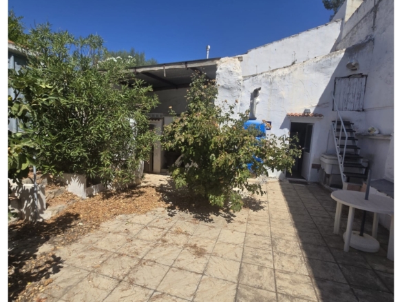Terraced house in Yecla (Ref: MP6644)