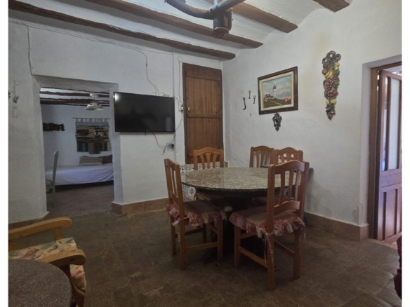 Terraced house in Yecla (Ref: MP6644)