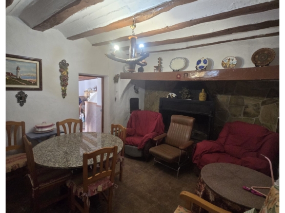 Terraced house in Yecla (Ref: MP6644)