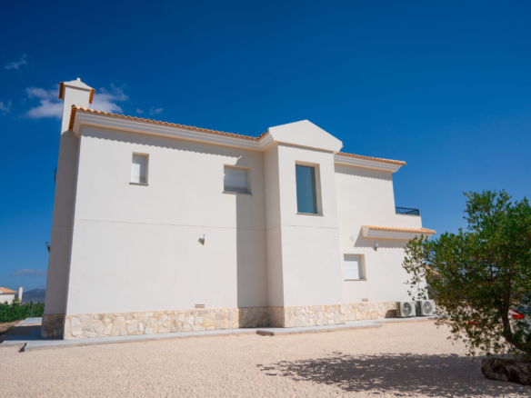 Country House in Pinoso (Ref: DOSI-600)