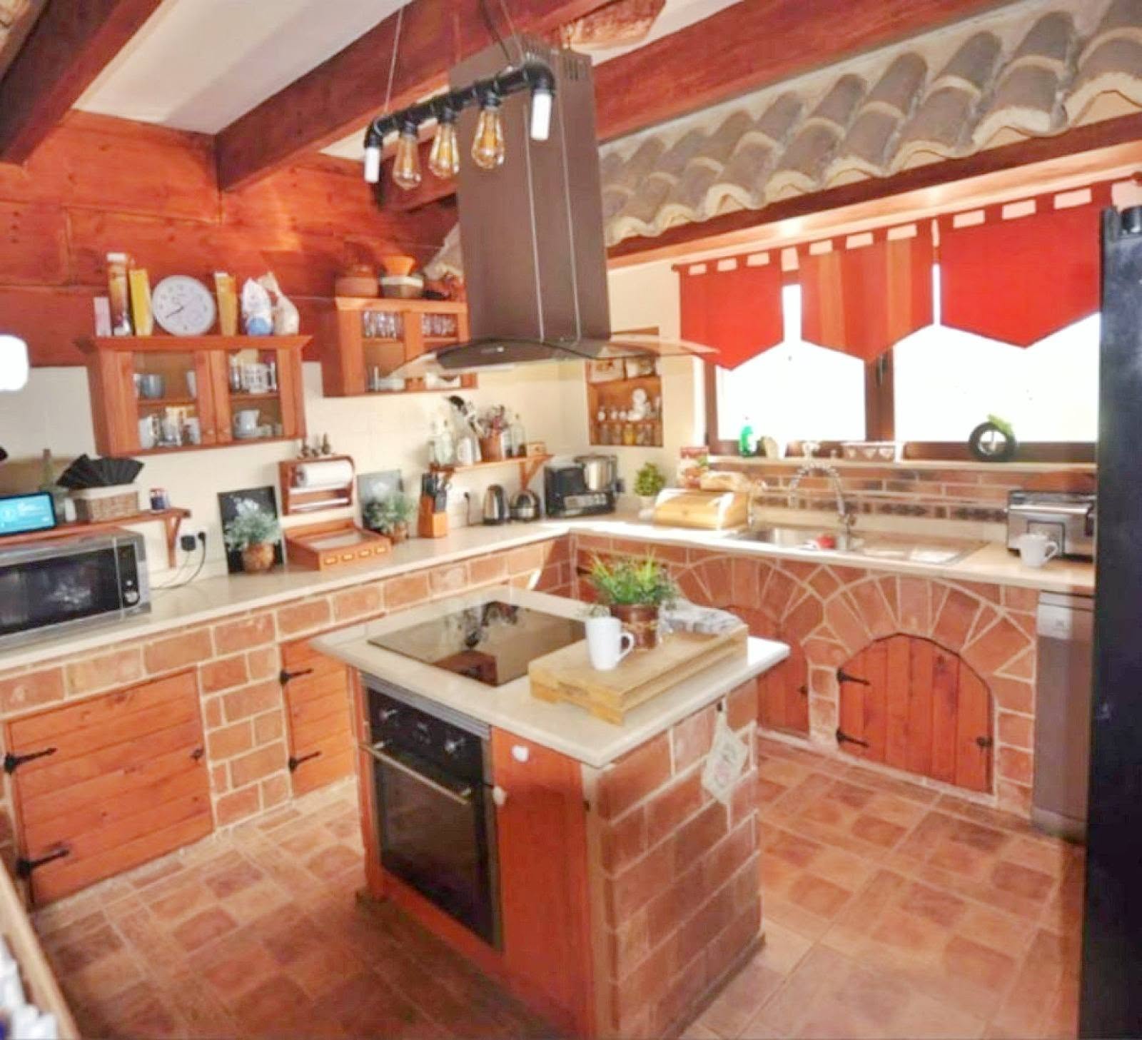 Country House in Pinoso (Ref: DOSI-3508)