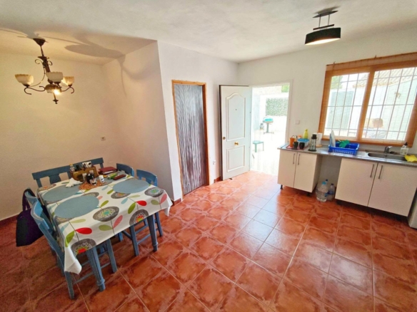 Country House in El Pinós (Ref: DOSI-3716)