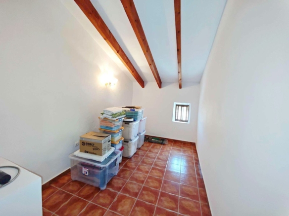 Country House in El Pinós (Ref: DOSI-3716)