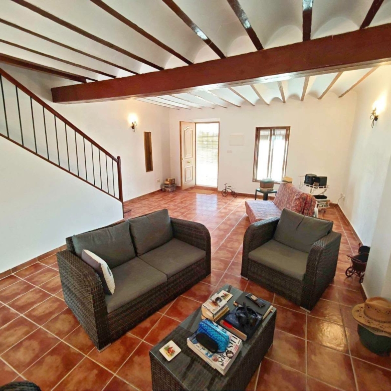 Country House in El Pinós (Ref: DOSI-3716)