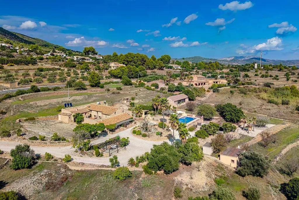 Country Estate in Benissa (Ref: DOSI-3460)