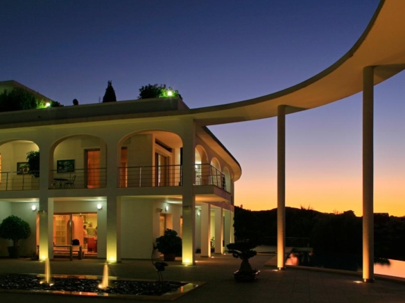 Luxurious Property in Monte Pego (Ref: DOSI-1147)