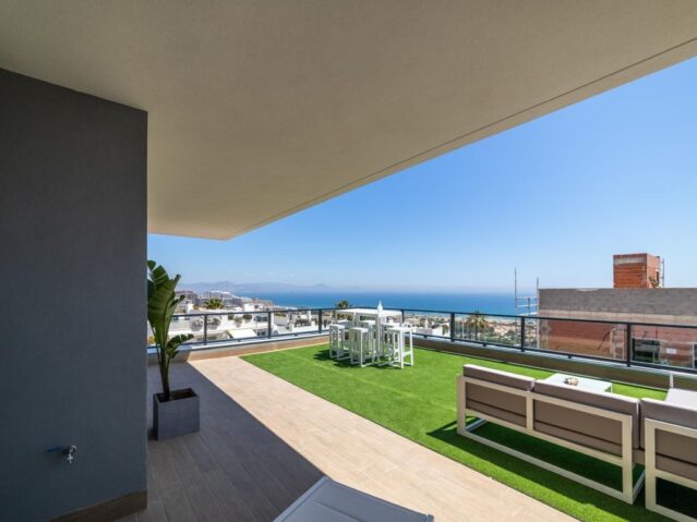 apartment in Gran Alacant (Ref: CC0439)