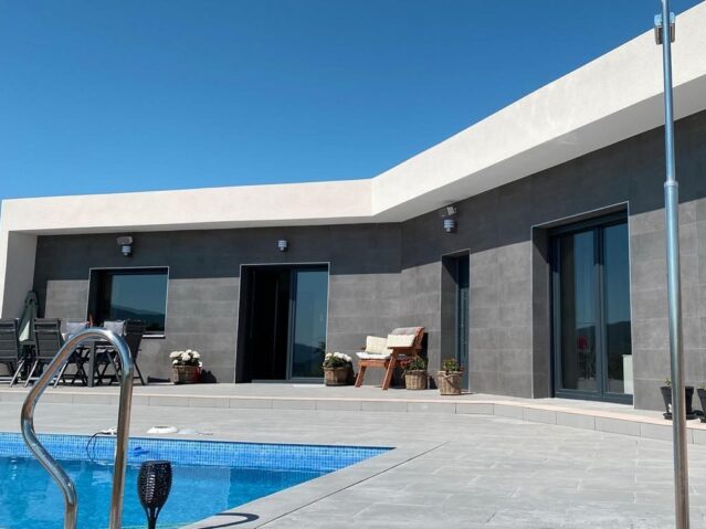 villa in Hondon de las Nieves (Ref: CC0354N)