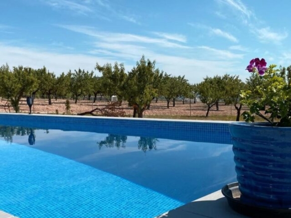 villa in Hondon de las Nieves (Ref: CC0354N)