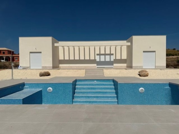 villa in Pinoso (Ref: CC0527)