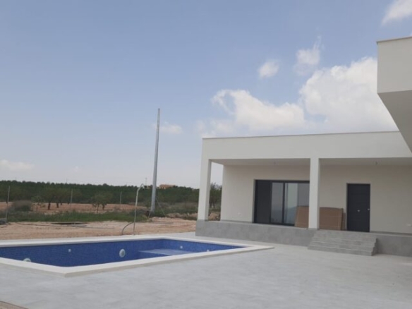 villa in Pinoso (Ref: CC0626N)