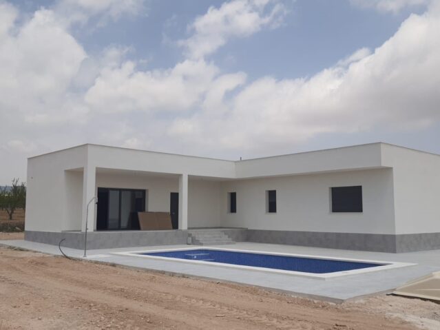 villa in Pinoso (Ref: CC0626N)