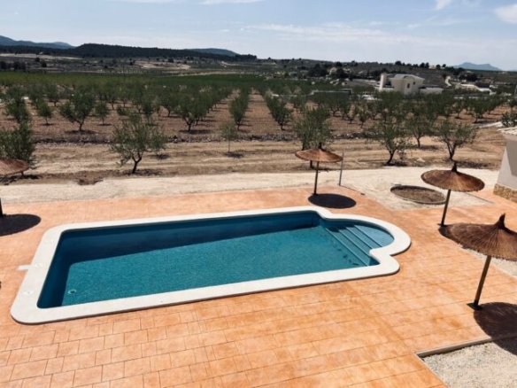 villa in Pinoso (Ref: CC0526)