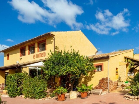 villa in Barbarroja (Ref: CC0532)
