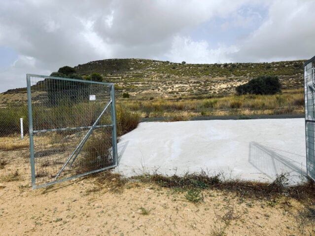 land in Torre del Rico (Ref: CC0548)