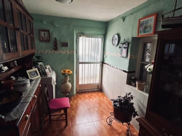 villa in El Canton (Ref: CC0586)