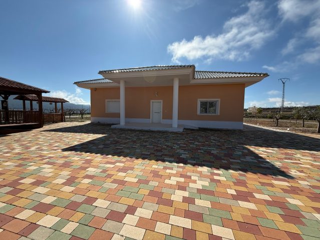 villa in Pinoso (Ref: CC0661)