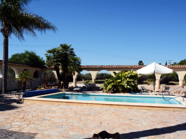 villa in Daya Vieja (Ref: CC0638)