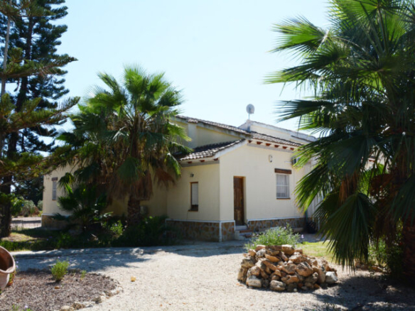 villa in Daya Vieja (Ref: CC0638)
