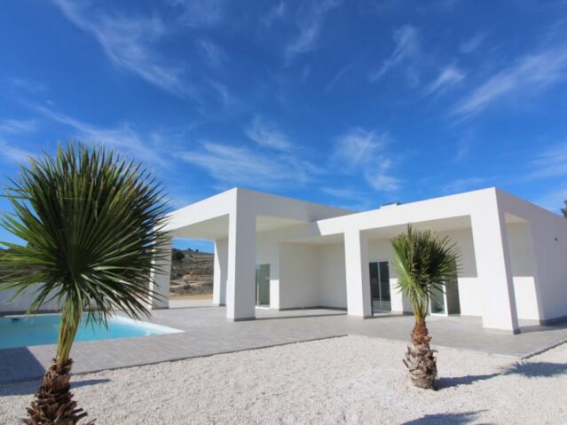 villa in Pinoso (Ref: CC0631N)