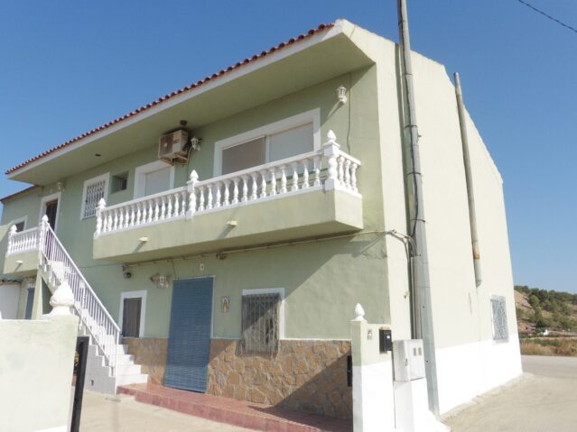 villa in El Canton (Ref: CC0586)