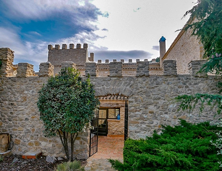 Historic Property in Relleu (Ref: DOSI-574)