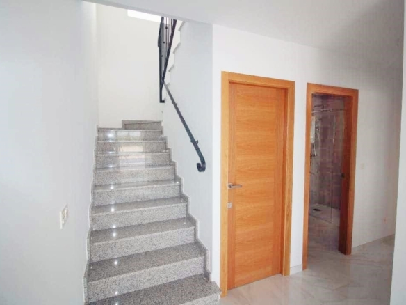 Country House in Pinoso (Ref: DOSI-600)