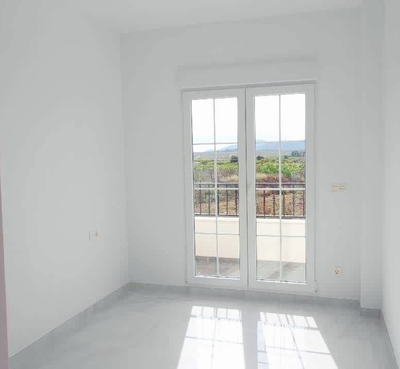 Country House in Pinoso (Ref: DOSI-600)