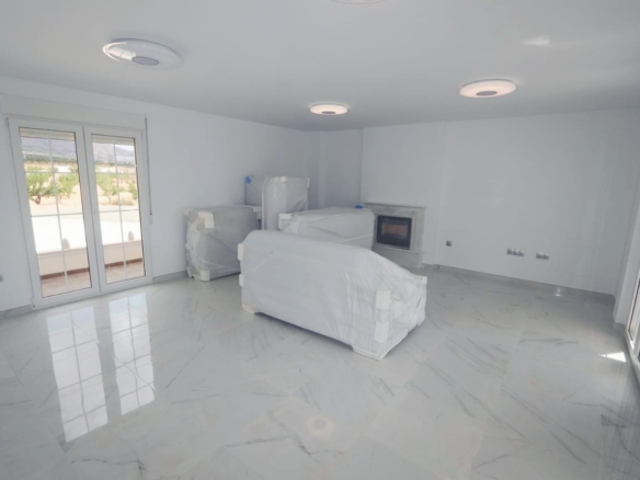 Country House in Pinoso (Ref: DOSI-600)