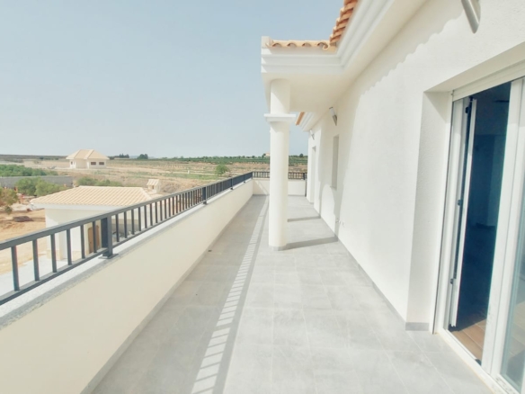Country House in Pinoso (Ref: DOSI-600)